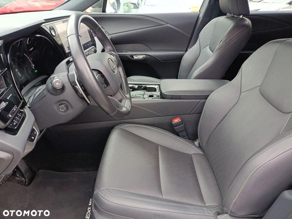Lexus RX - 21