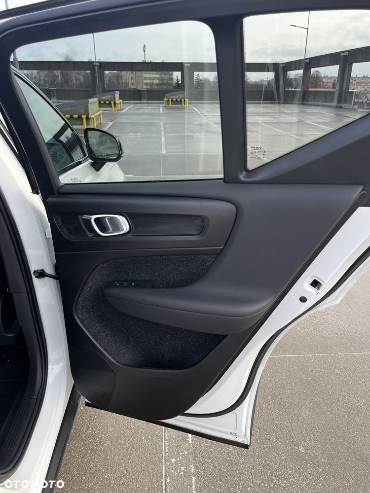 Volvo XC 40 T5 AWD R-Design - 18