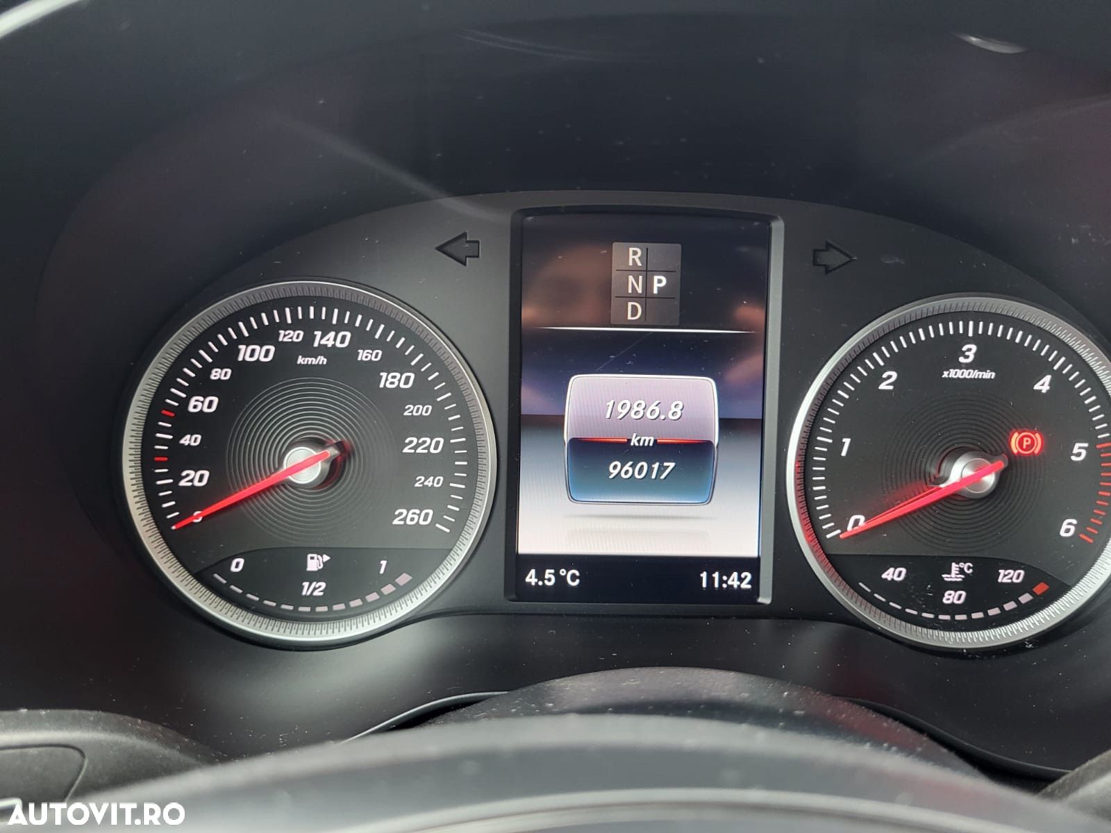 Mercedes-Benz GLC 250 d 4MATIC - 18