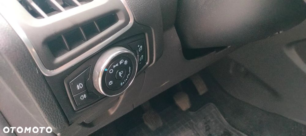 Ford Focus 1.6 TDCi ECOnetic 88g Start-Stopp-System Titanium - 29