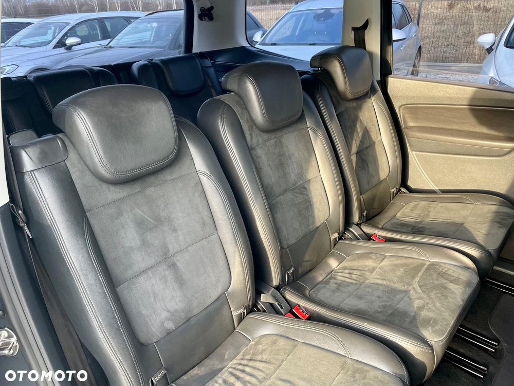 Volkswagen Sharan 2.0 TDI DSG Blue Motion Comfortline - 32