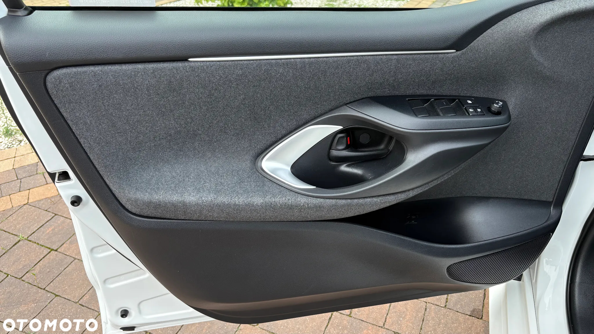 Toyota Yaris Hybrid 1.5 Comfort - 36
