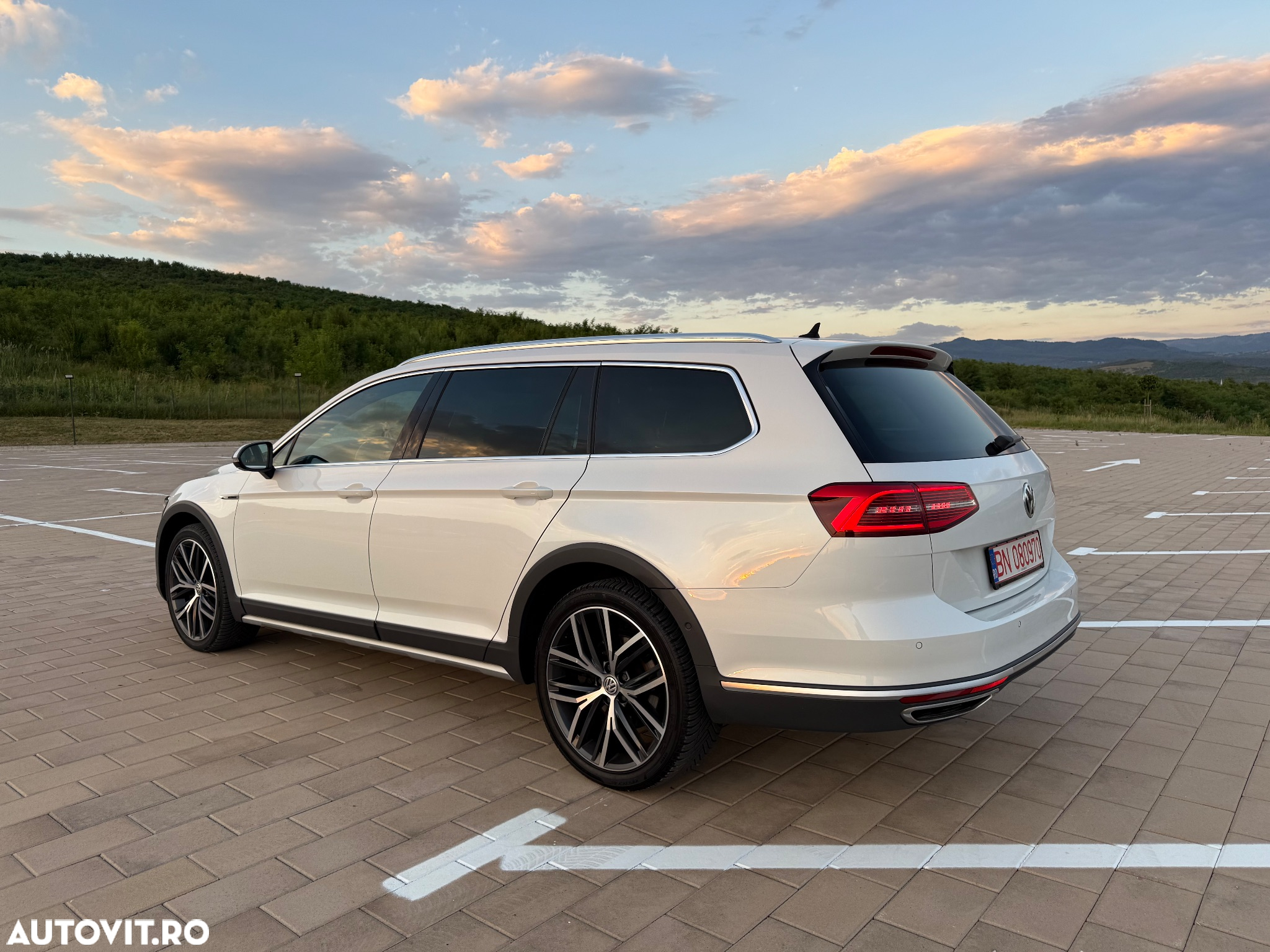 Volkswagen Passat Alltrack 2.0 biTDI 4Mot DSG - 5