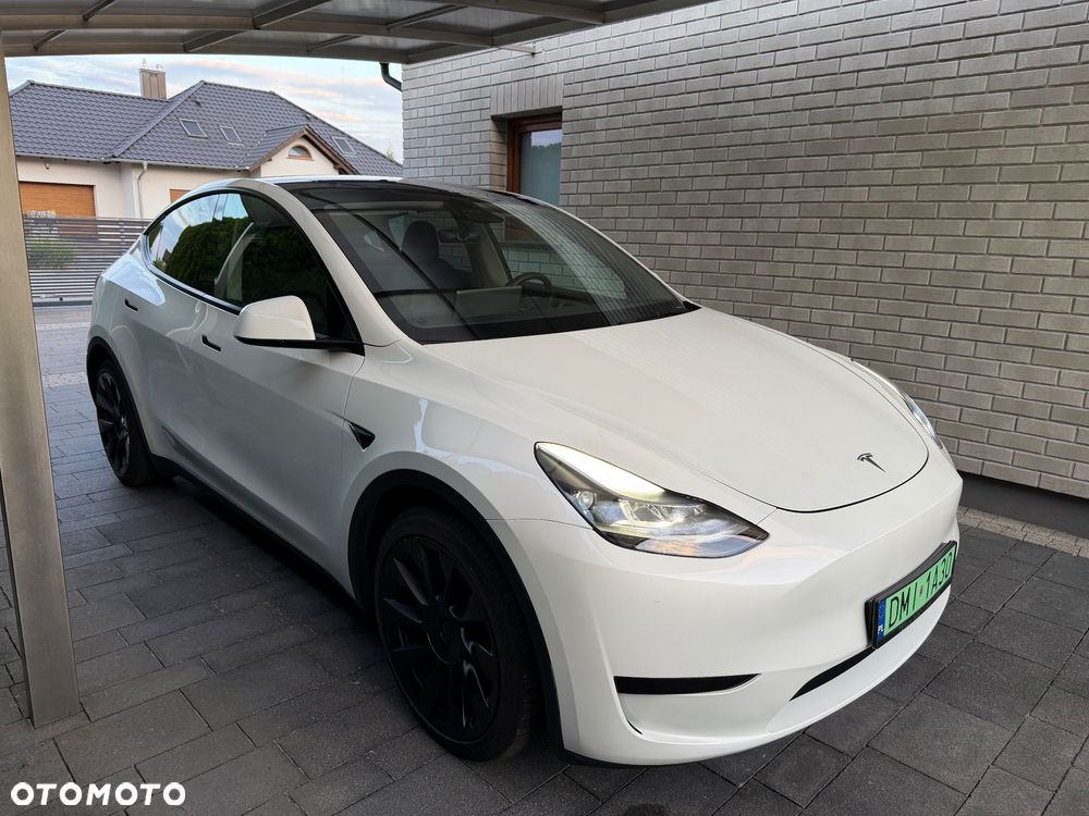 Tesla Model Y RWD - 2