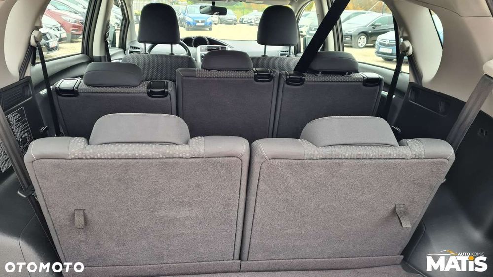 Toyota Verso - 6