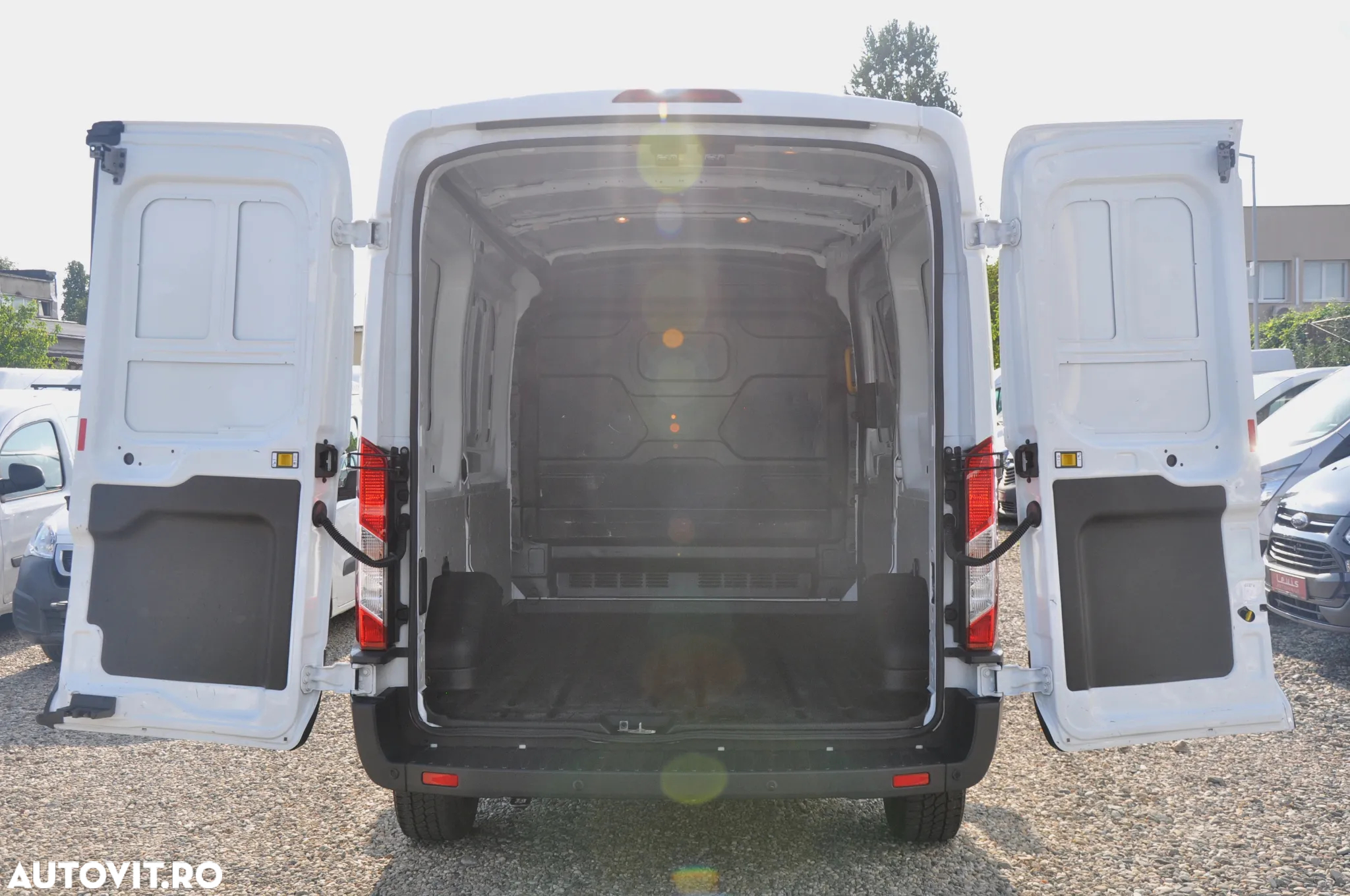 Ford Transit L2H2 Van - 7