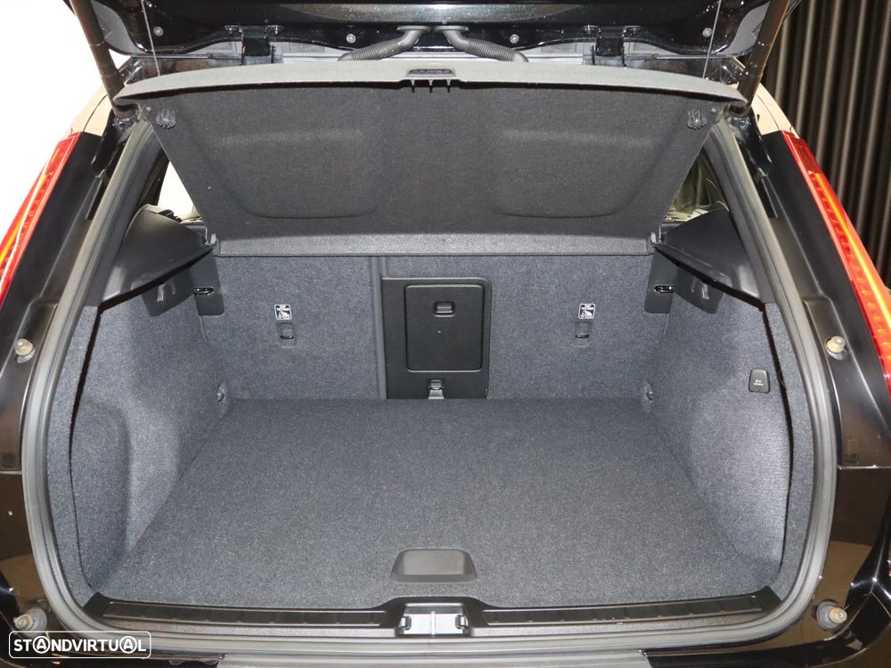 Volvo XC 40 1.5 T4 PHEV Core - 13