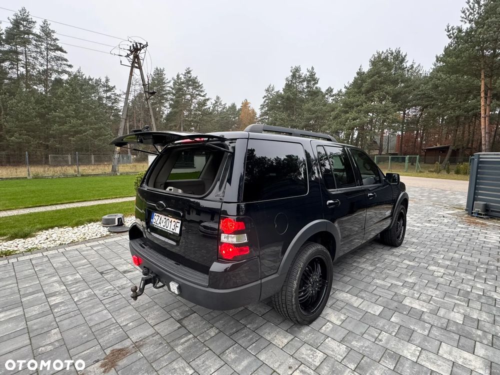 Ford Explorer 4.0 4WD - 12