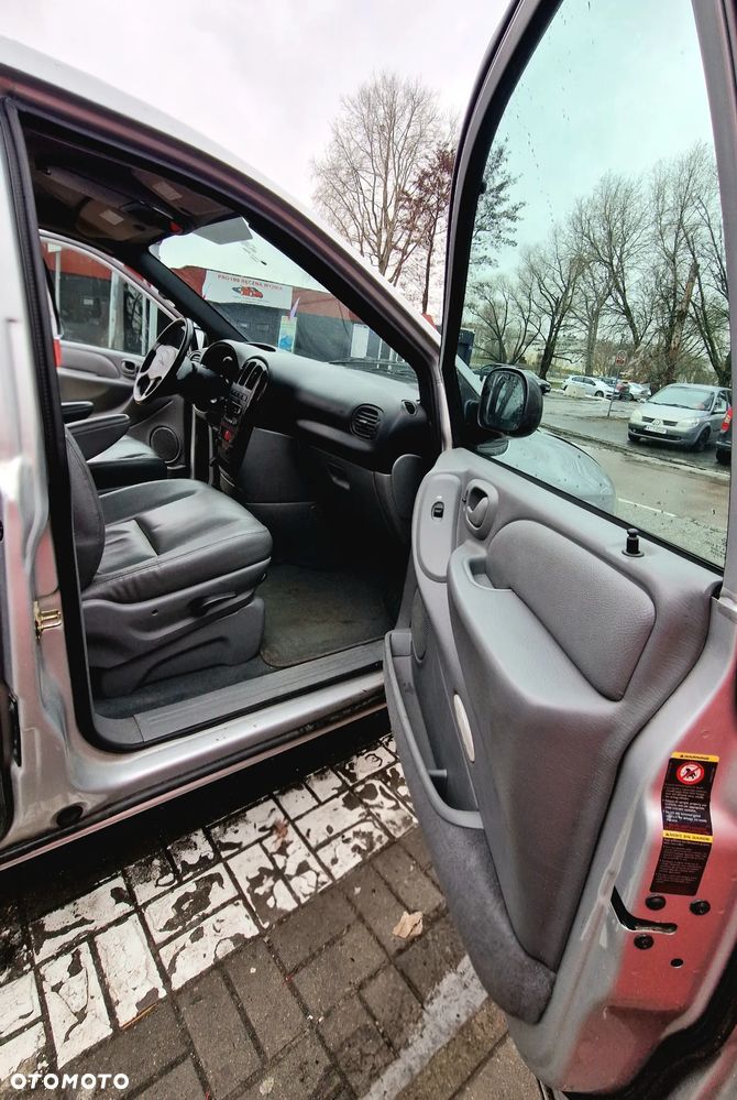 Chrysler Voyager - 11