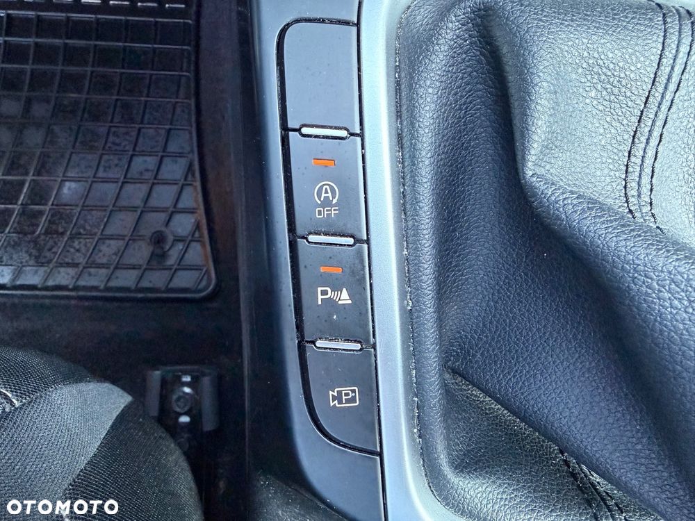 Kia Ceed 1.5 T-GDI M - 28