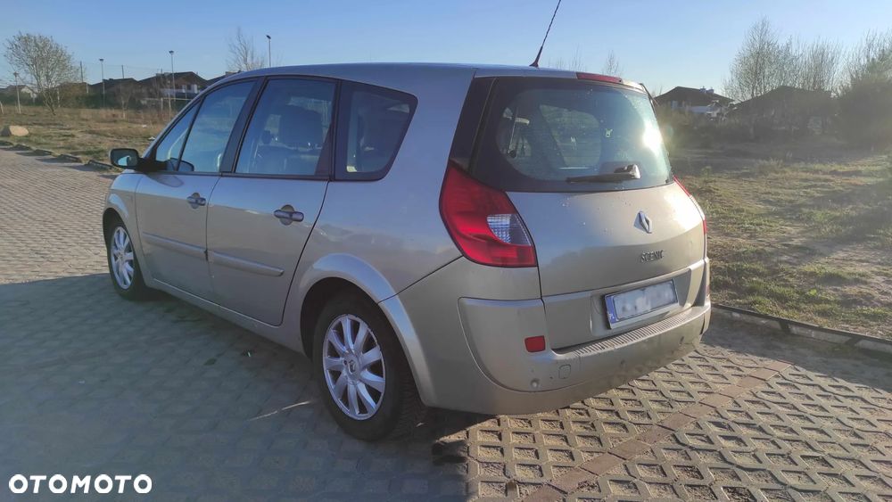 Renault Scenic 2.0 dCi Expression - 4