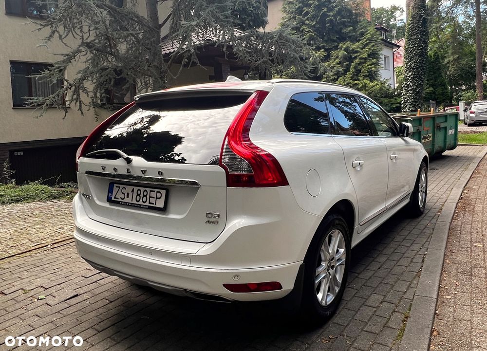 Volvo XC 60 D5 AWD Summum - 6