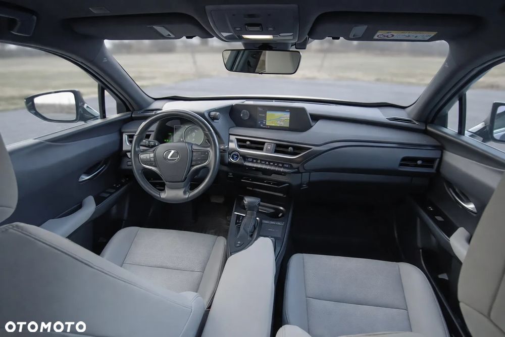 Lexus UX 250h Luxury Line - 14