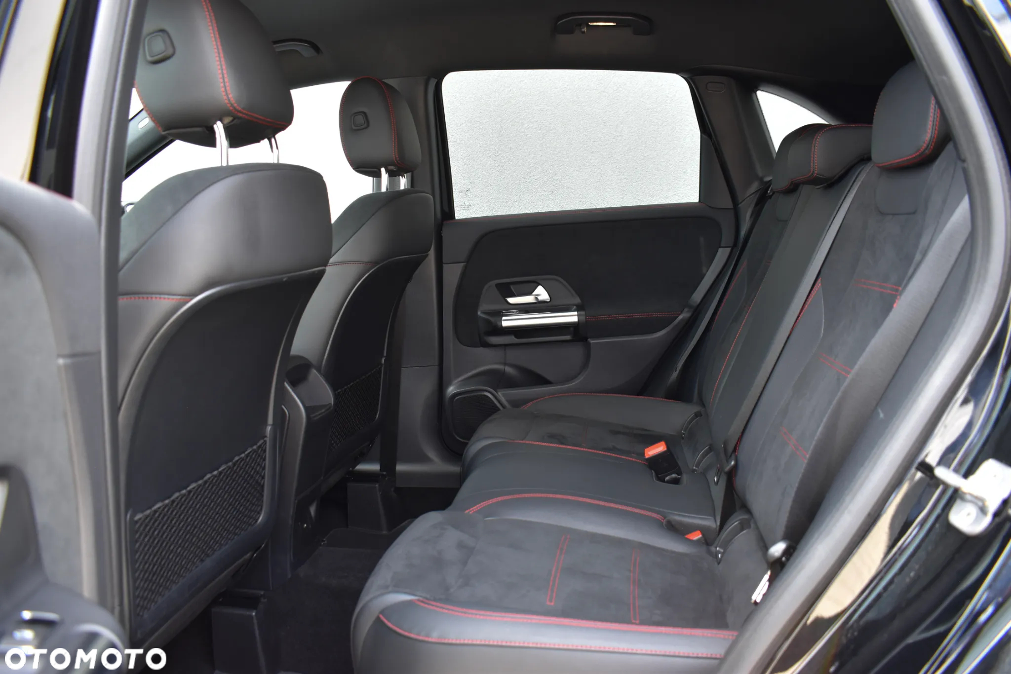 Mercedes-Benz Klasa B 220 4-Matic AMG Line 7G-DCT - 22