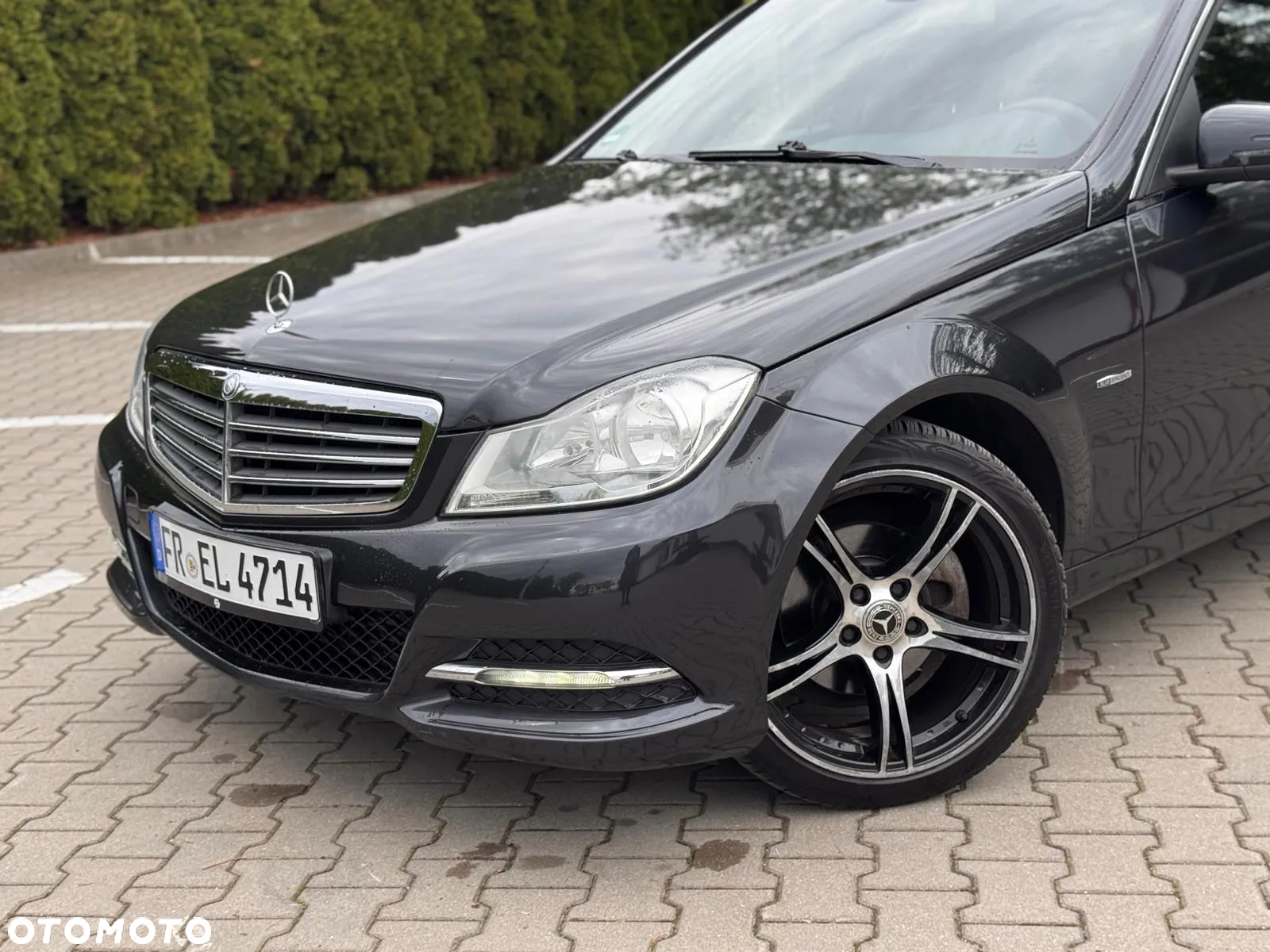 Mercedes-Benz Klasa C 180 CGI BlueEFFICIENCY - 14