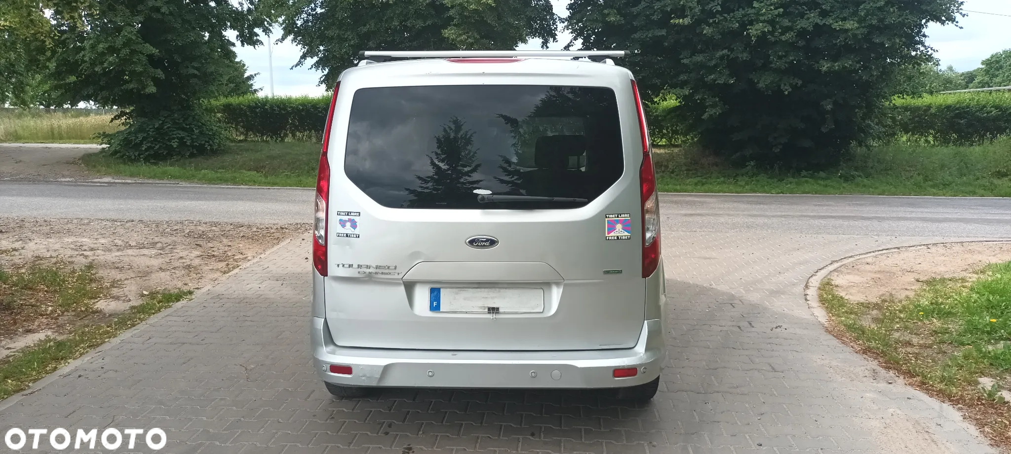 Ford Tourneo Connect Grand - 14