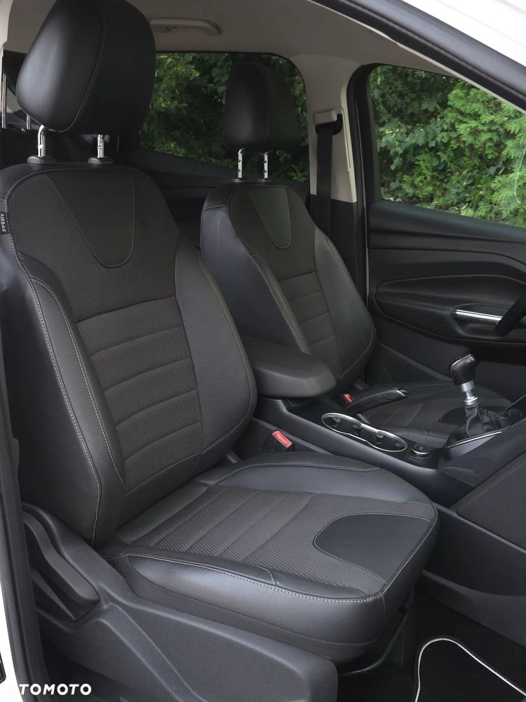 Ford Kuga 2.0 TDCi Titanium - 14