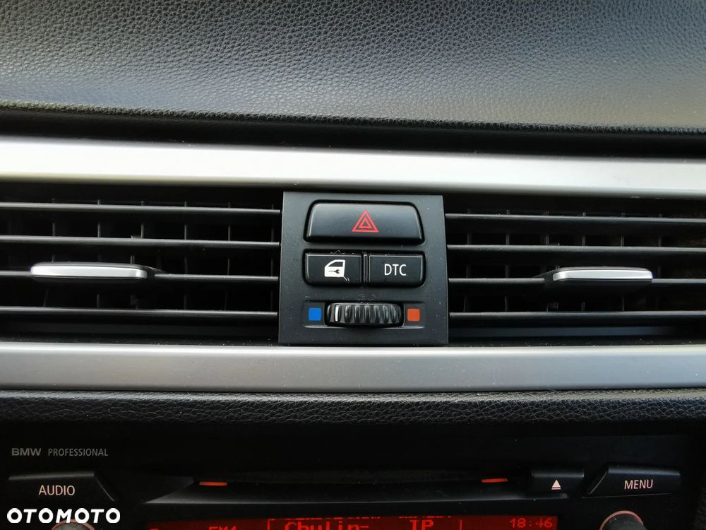 BMW Seria 3 318d - 16