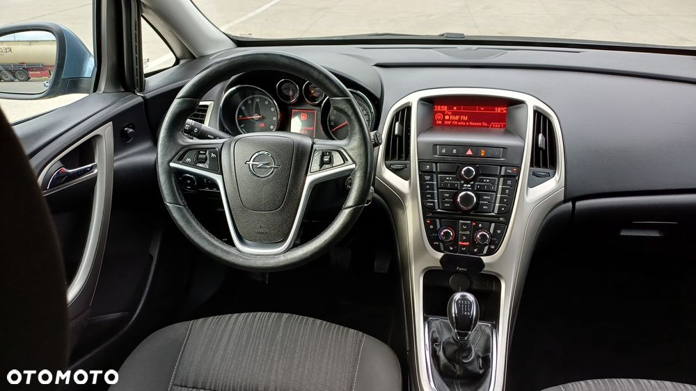 Opel Astra 1.4 Turbo - 9