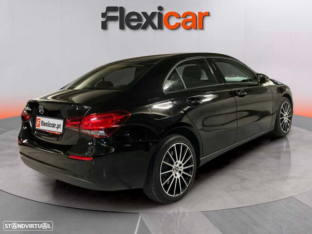 Mercedes-Benz A 250 Limousine - 3