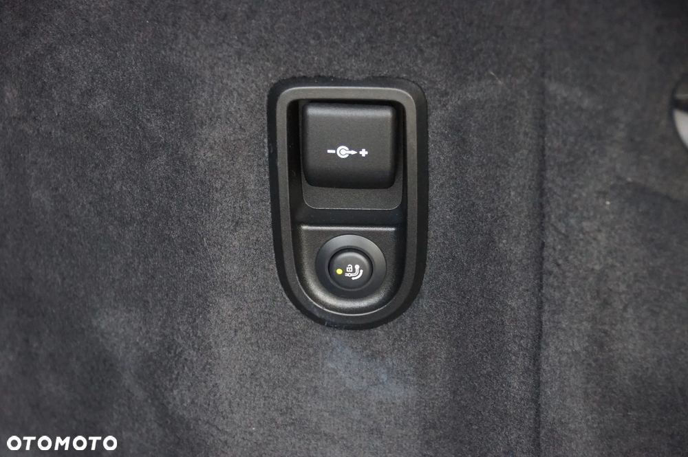 BMW Seria 5 520d xDrive Sport Line - 37