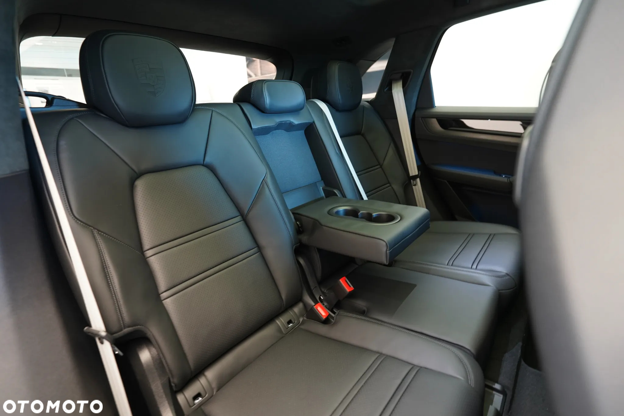 Porsche Cayenne GTS - 12