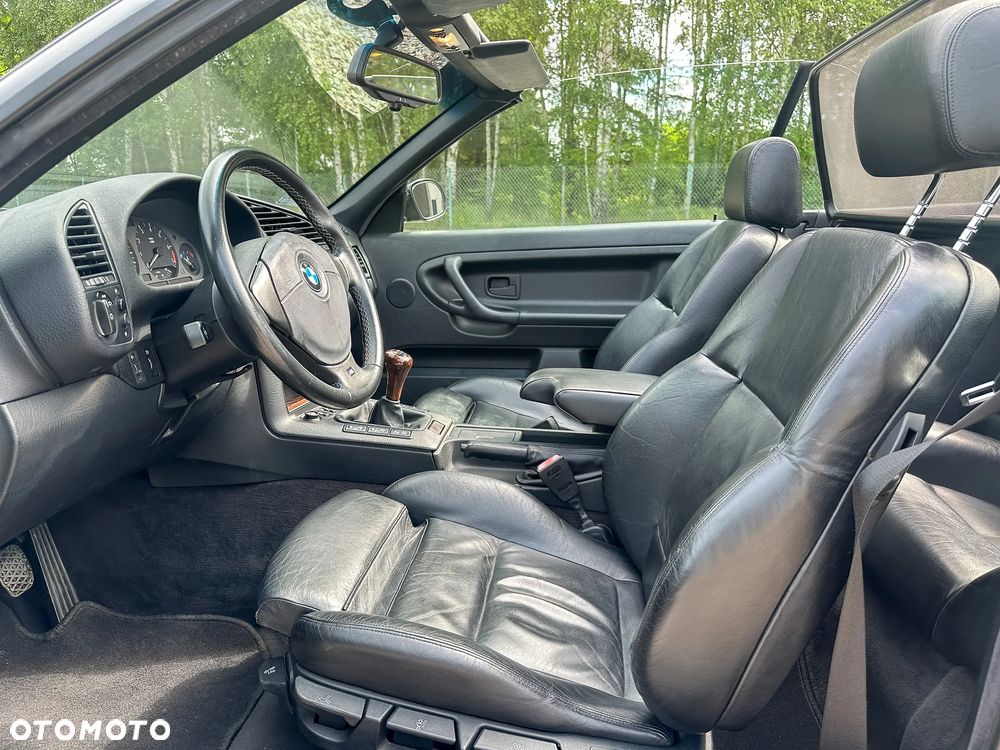 BMW Seria 3 328i - 23