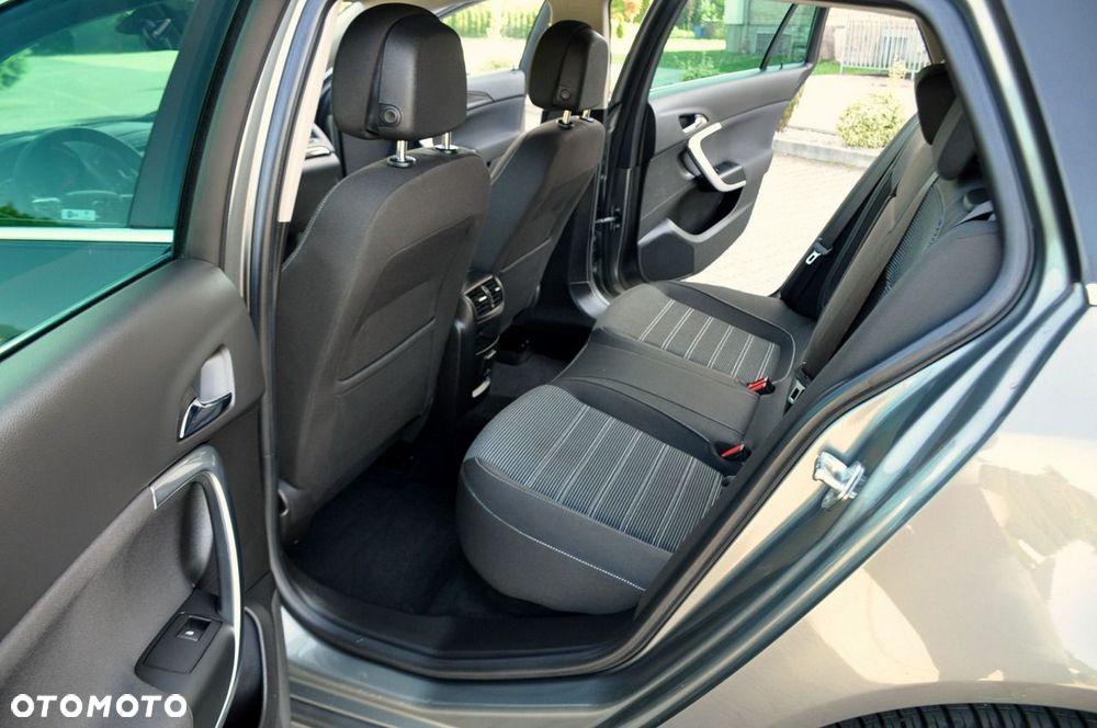 Opel Insignia - 20