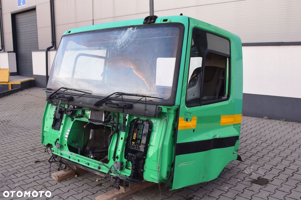 SZKIELET DZIENNEJ KABINY + DRZWI DAF CF - 1