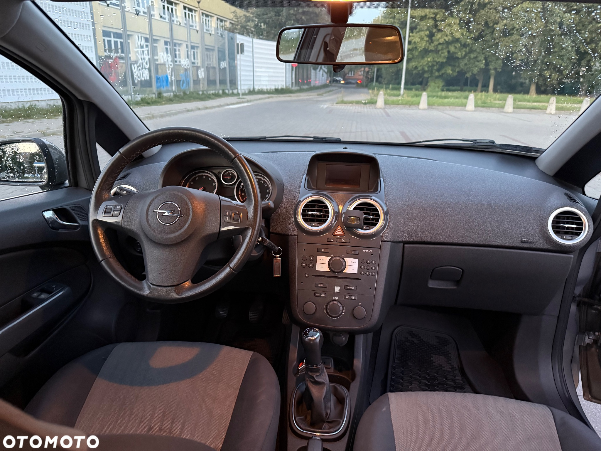 Opel Corsa 1.4 16V Cosmo - 10