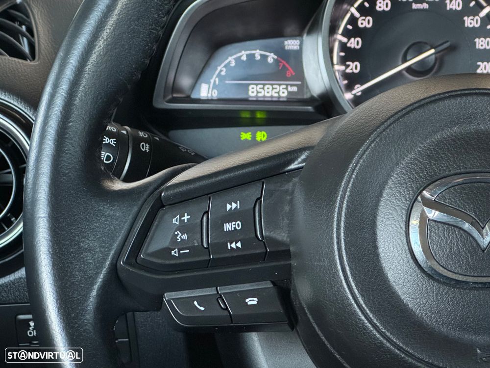 Mazda 2 1.5 Sky-G Evolve Navi - 11