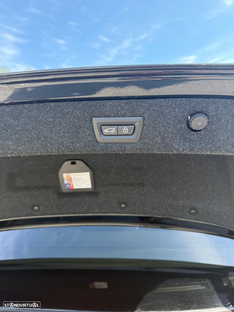 BMW 545 e xDrive Pack M - 24