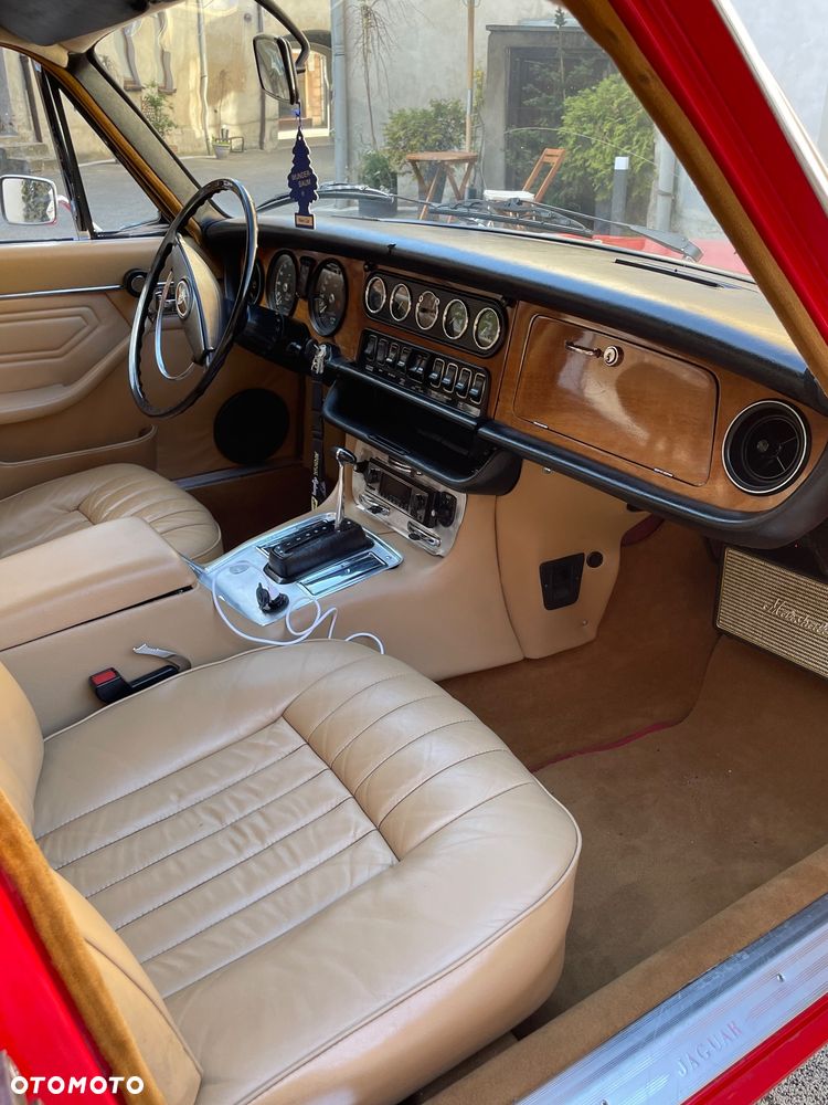 Jaguar XJ - 3