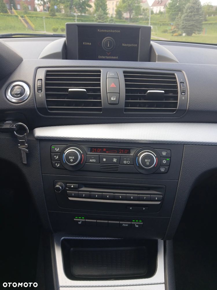 BMW Seria 1 120i Edition Sport - 24