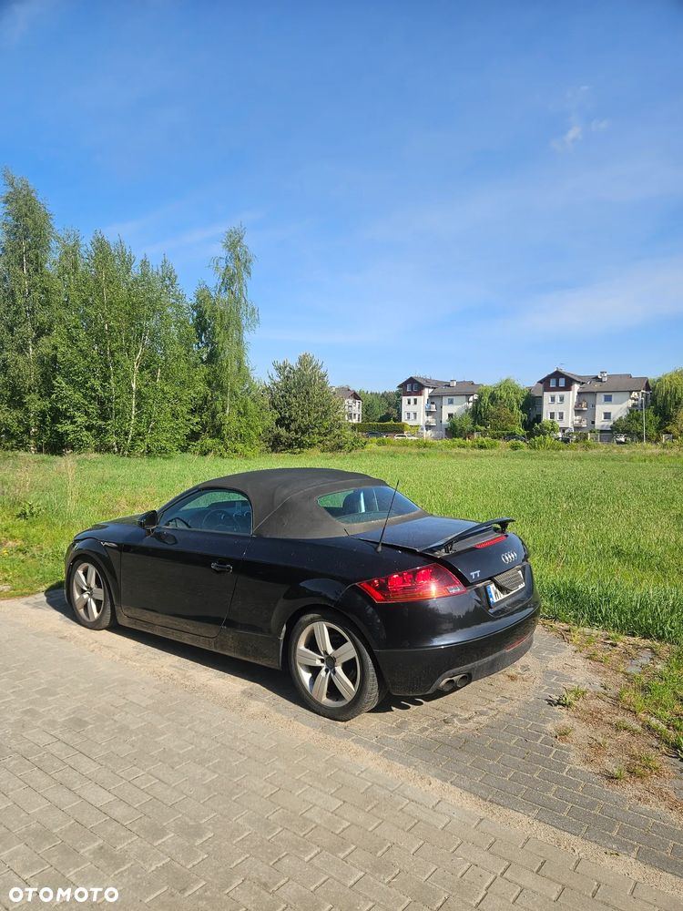 Audi TT Roadster - 2