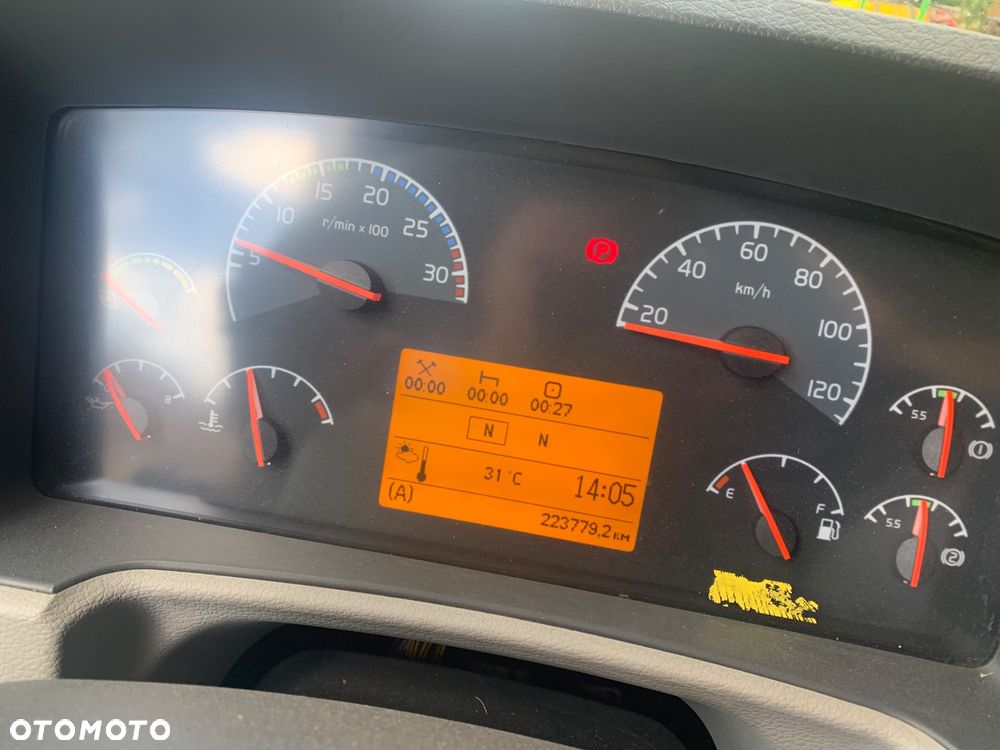 Volvo FL 240 4x2 - 10