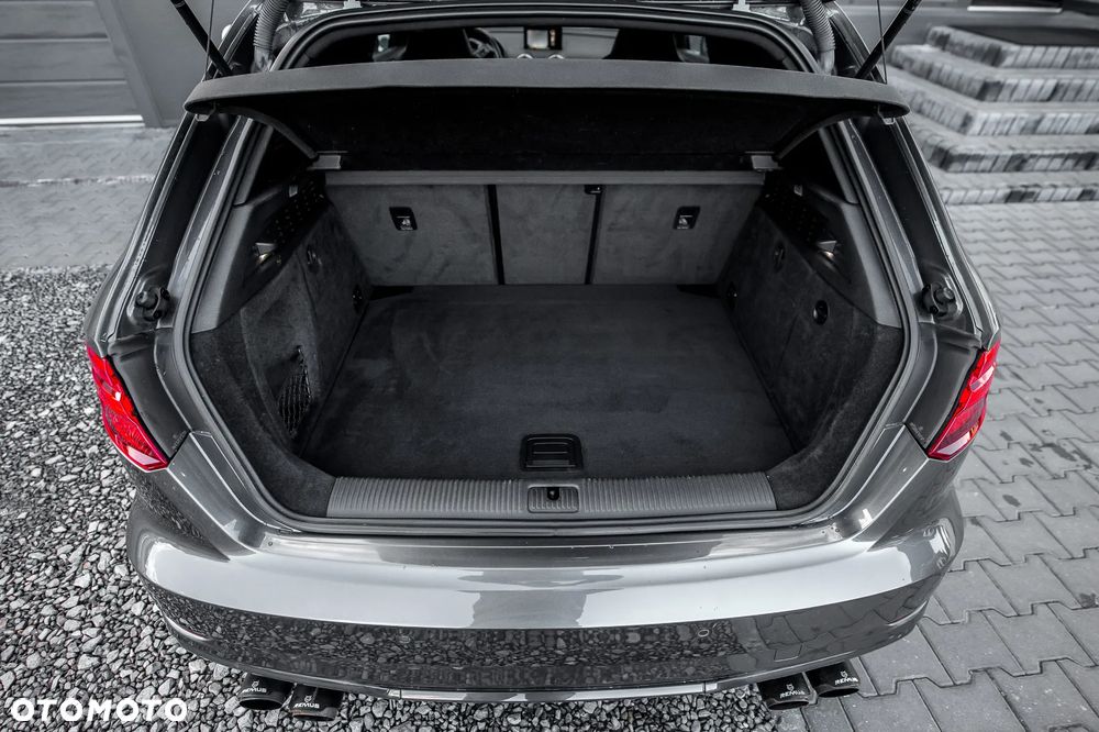 Audi S3 S tronic - 38