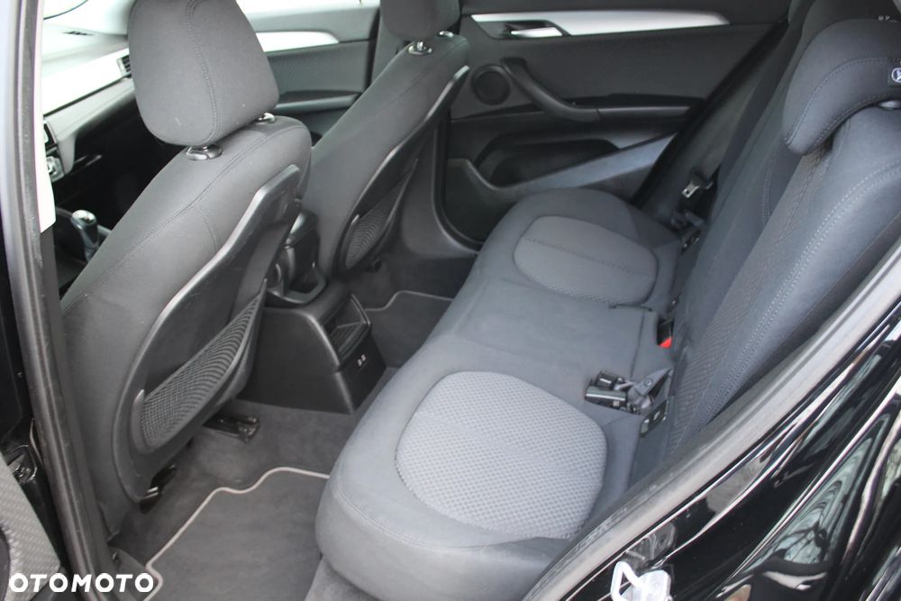 BMW X2 sDrive18d Advantage Plus - 21