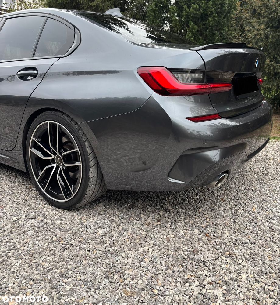 BMW Seria 3 320i - 8