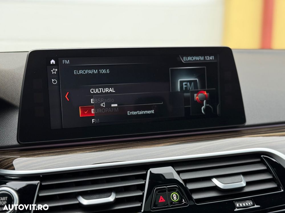 BMW Seria 5 520d Aut. Sport Line - 36