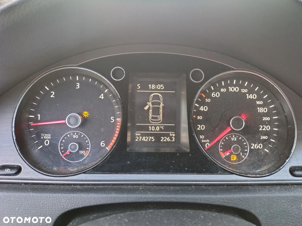 Volkswagen Passat - 21