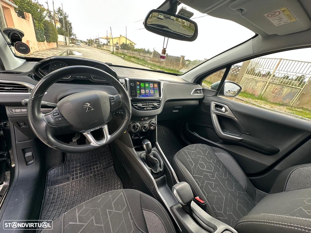 Peugeot 2008 1.6 BlueHDi Allure - 12