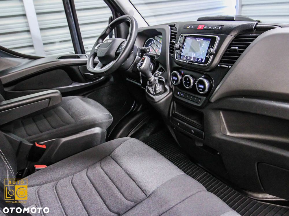 Iveco DAILY 35S18 FURGON MAX + 3,0D + AUTOMAT - 14