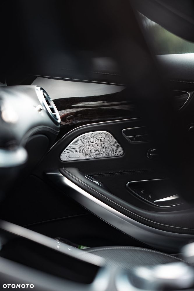 Mercedes-Benz Klasa S 500 4Matic 7G-TRONIC - 32