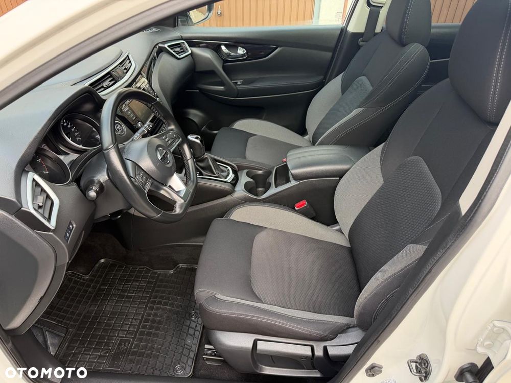 Nissan Qashqai 1.5 dCi DCT TEKNA+ - 26