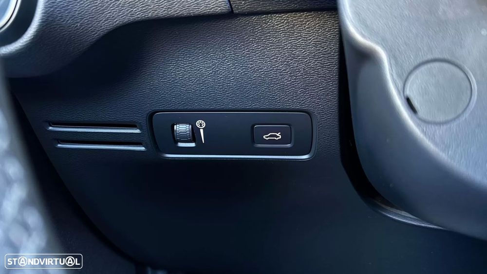 Volvo XC 40 1.5 T2 Momentum Core - 18