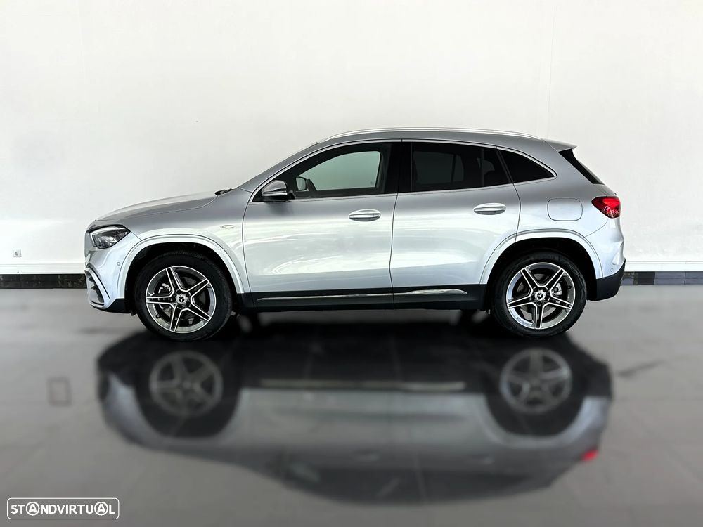 Mercedes-Benz GLA 250 e AMG Line - 2