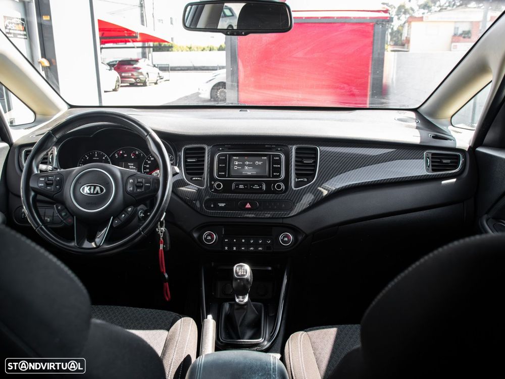 Kia Carens 1.7 CRDi ISG TX - 23