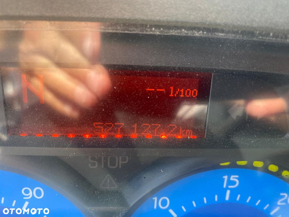 Renault Premium - 7