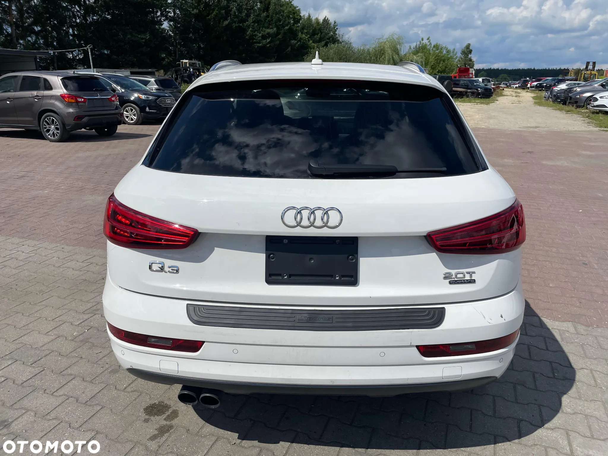 Audi Q3 2.0 TFSI quattro S tronic - 8